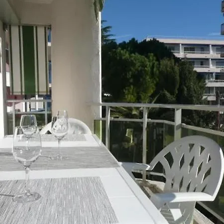 Velasquez One Bed * Cannes